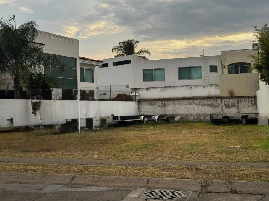 Terreno en venta en Jardín Real, sobre el boulevard (Coto 2)