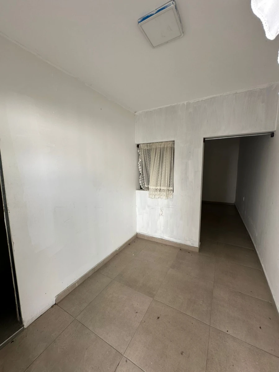 Casa en venta a precio de terreno