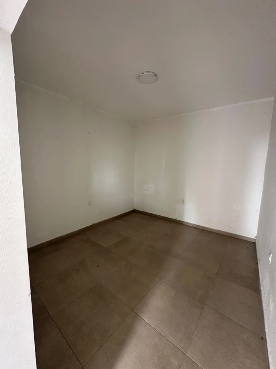 Casa en venta a precio de terreno